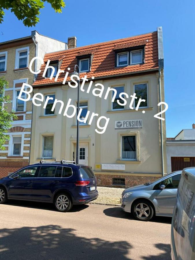 Doja Medical Wellness Center Appartement Bernburg Buitenkant foto